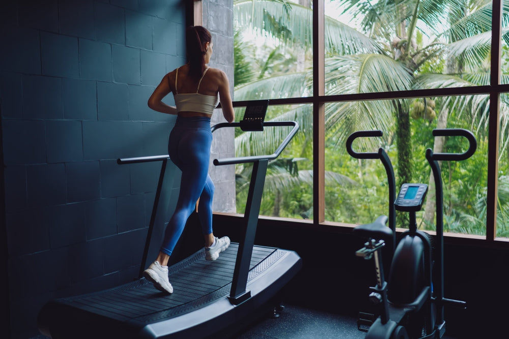 Curved Laufbnder: Natrliches Lauftraining  motion sports