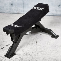 ATX® Gym-Handtuch 50 x 100 cm auf Hantelbank