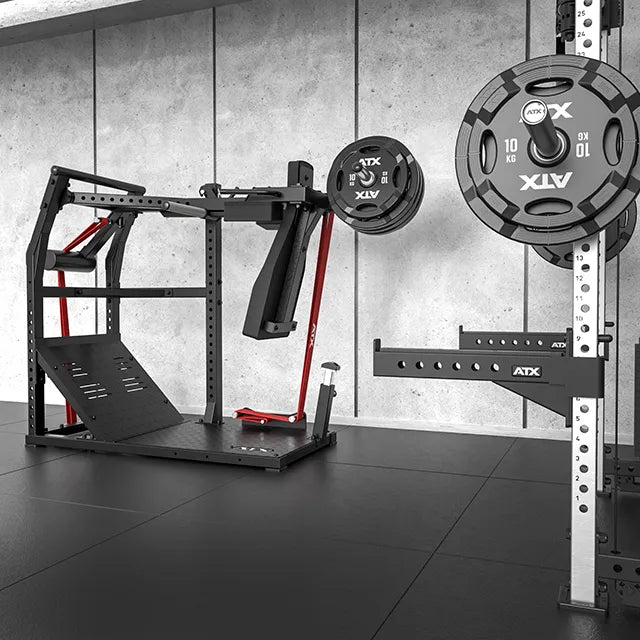 Pendulum Squat ist eine spezielle Kniebeugemaschine