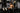 Person macht Beintrainer im Fitnessstudio