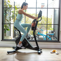 Ausdauertraining mit Schwinn Fitness 590 Upright Bike