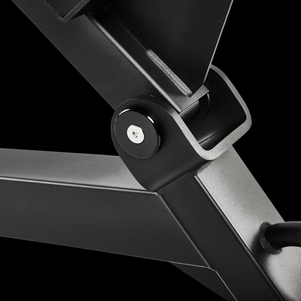 ATX® Curved Incline Bench stabile Konstruktion