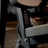 Brustmaschine Plate Loaded - BH Fitness sitz
