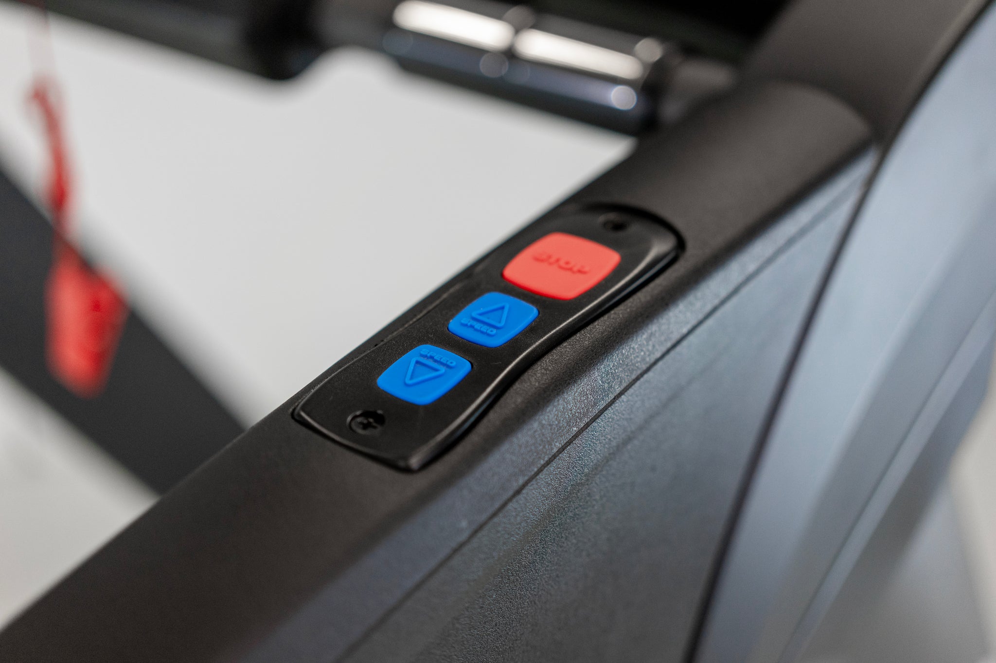 Laufband RS1200 Multimedia - BH Fitness Verstellung