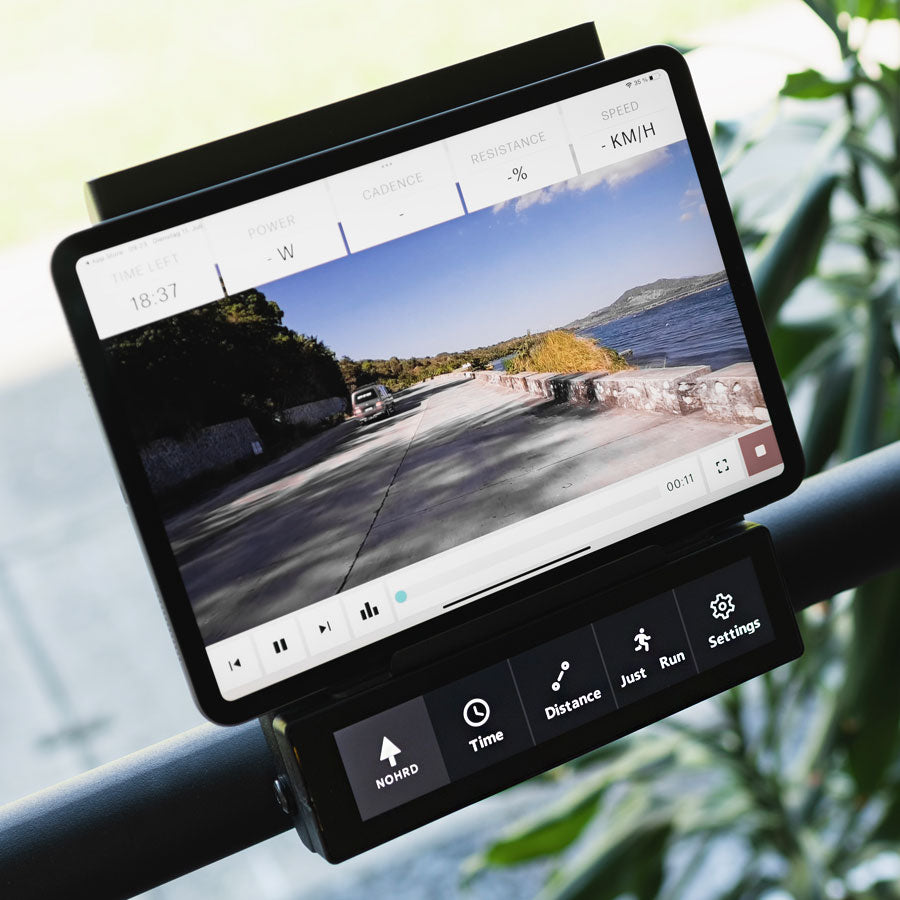 Laufband Nohrd Sprintbok - in 6 Holzarten - deine Leistung immer im Blick durch den LED Monitor